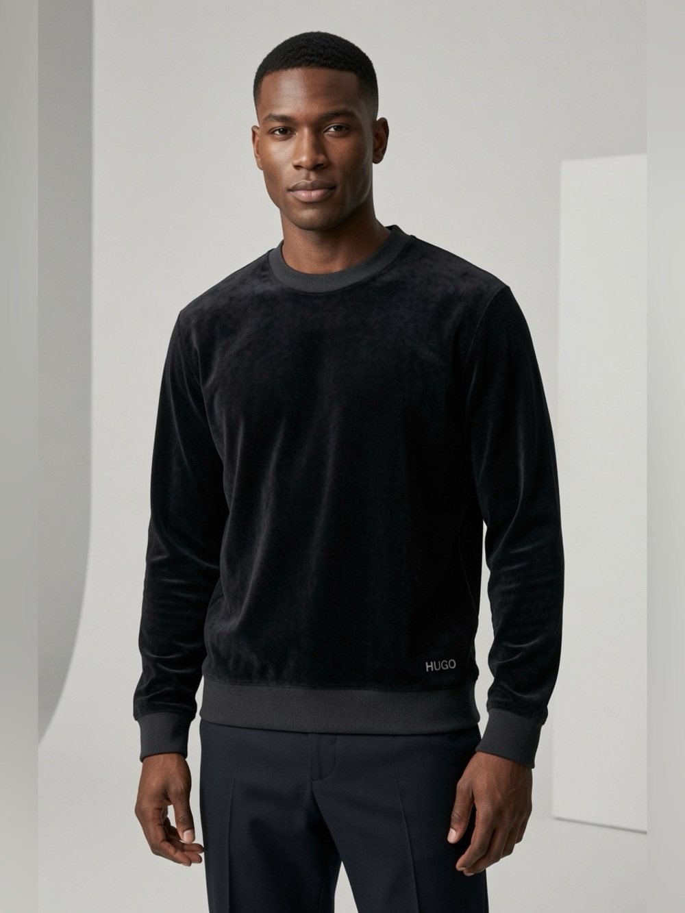 HUGO Boss Men’s Black Velour Sweatshirt Size XL